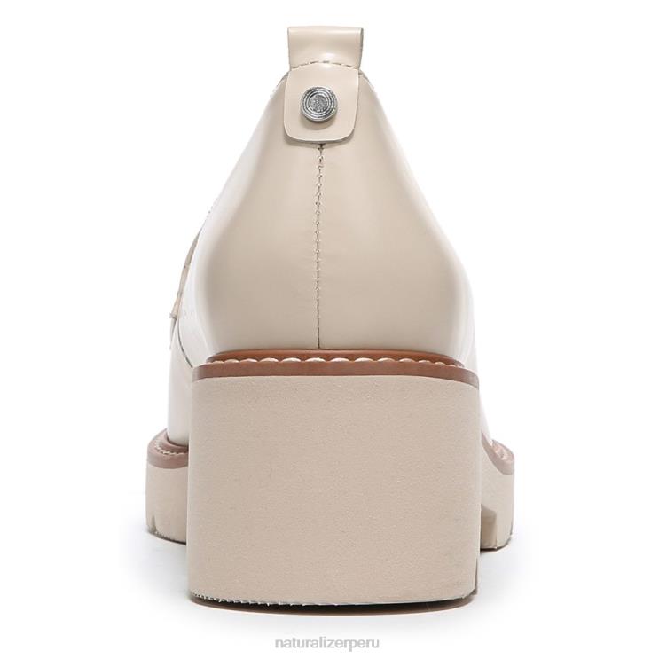 mujer Naturalizer cuero de piel de porcelana mocasines con suela dentada Darry RTZ4T166