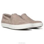 mujer Naturalizer cuero de avena marianne slip en la zapatilla de deporte RTZ4T514